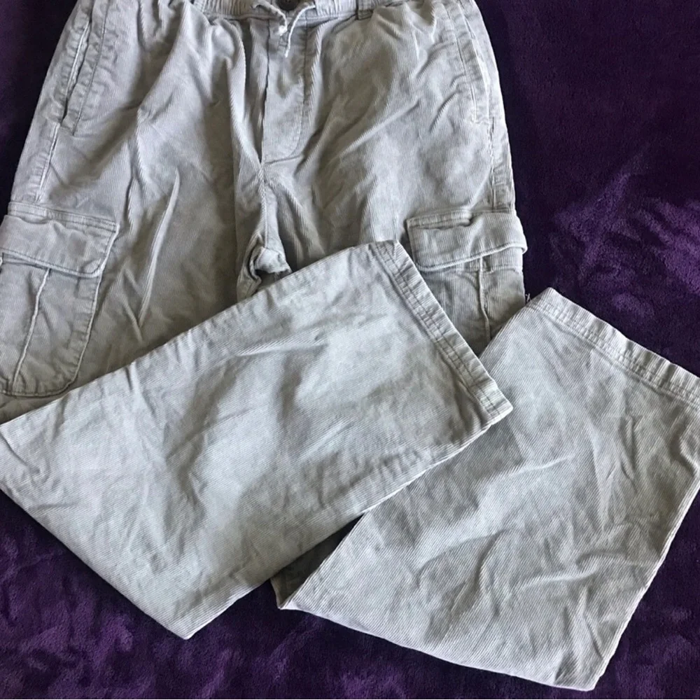 Abercrombie Kids  Pants in Light Gray Size 15/16 NWOT